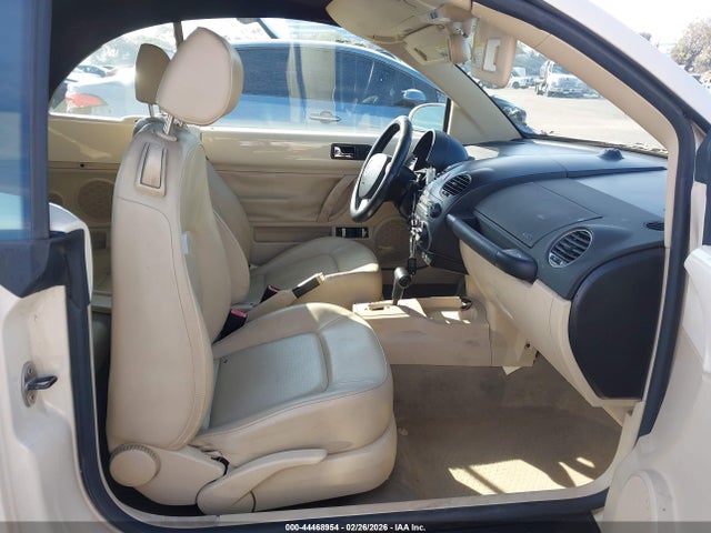 44468954 :رقم المزاد ، 3VWRG31Y08M416256 vin ، 2008 Volkswagen New Beetle Se مزاد بيع