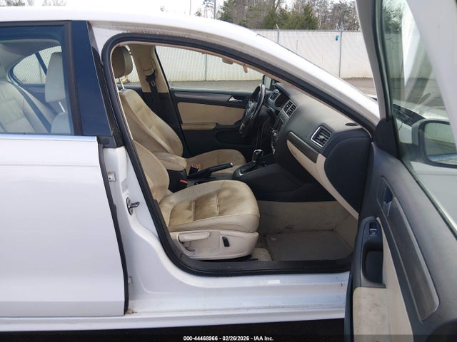 44468966 :رقم المزاد ، 3VWLL7AJ5DM392669 vin ، 2013 Volkswagen Jetta 2.0l Tdi مزاد بيع
