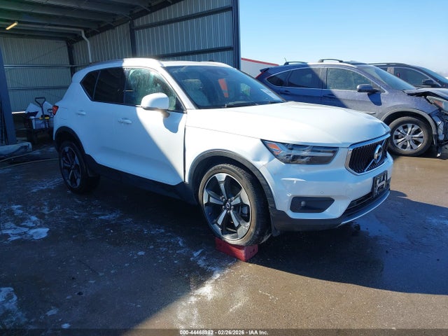 2021 VOLVO XC40 YV4162UK5M2428129