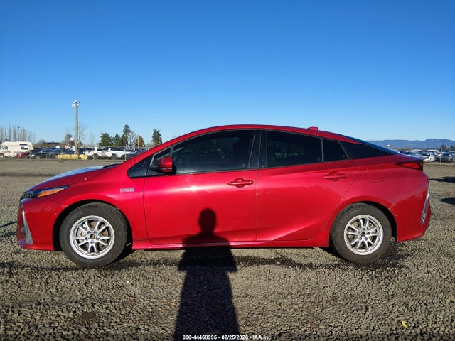 Toyota Prius Prime Advanced 2017 JTDKARFP8H3063484 Image 15
