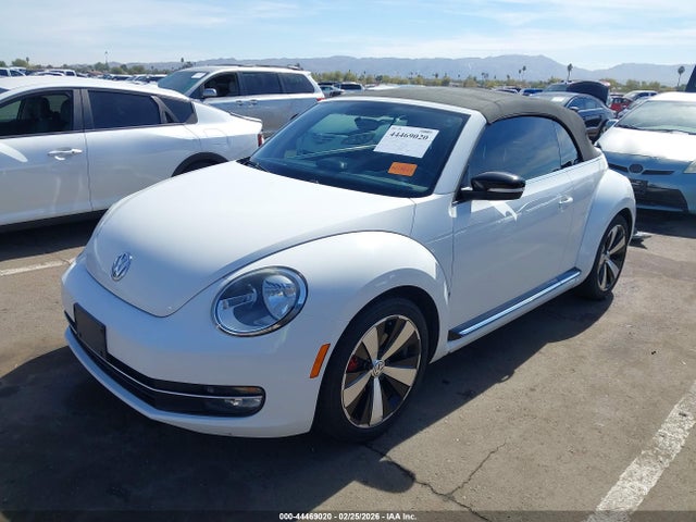 2013 Volkswagen Beetle 2.0t მანქანა იყიდება აუქციონზე, vin: 3VW7A7AT6DM811749, აუქციონის ნომერი: 44469020