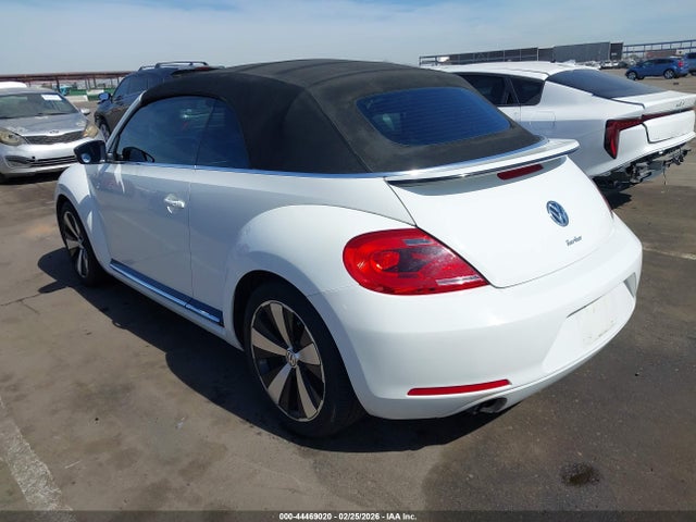 2013 Volkswagen Beetle 2.0t მანქანა იყიდება აუქციონზე, vin: 3VW7A7AT6DM811749, აუქციონის ნომერი: 44469020