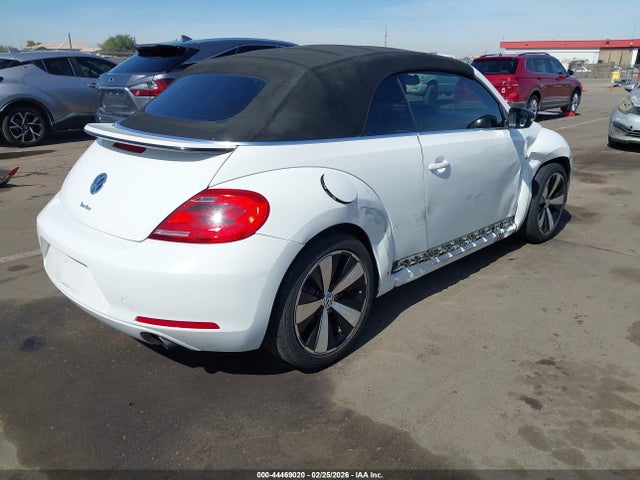 2013 Volkswagen Beetle 2.0t მანქანა იყიდება აუქციონზე, vin: 3VW7A7AT6DM811749, აუქციონის ნომერი: 44469020
