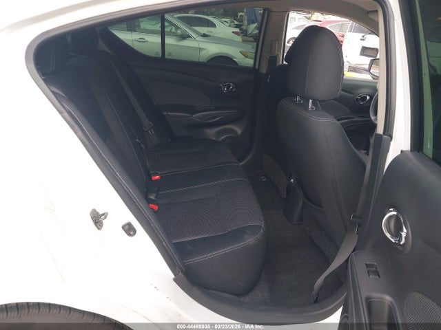 3N1CN7AP1FL803644 Nissan Versa 1.6 Sv