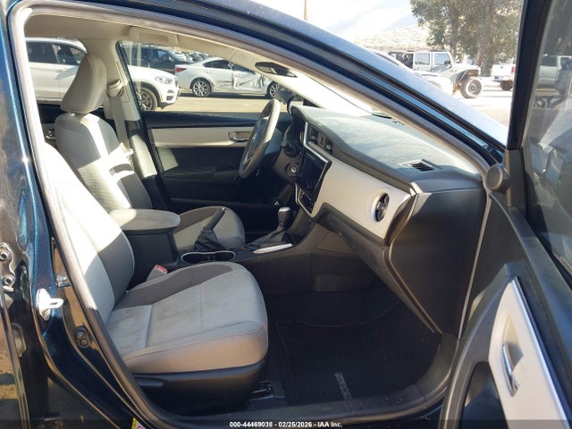 Toyota COROLLA LE 2018 5YFBURHE3JP831470 Image 5