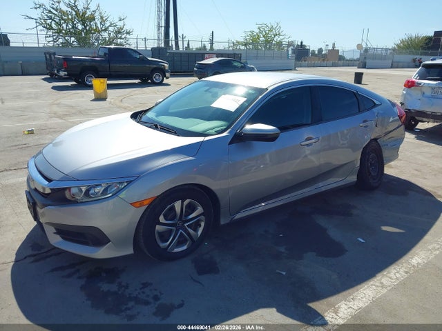 Honda Civic Lx 2018 2HGFC2F53JH531790 Image 2