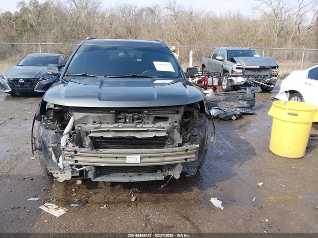 1FM5K7DH7JGA11963 Ford EXPLORER XLT