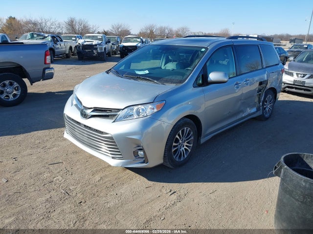 2019 TOYOTA SIENNA 5TDYZ3DC2KS011290 Photo 1