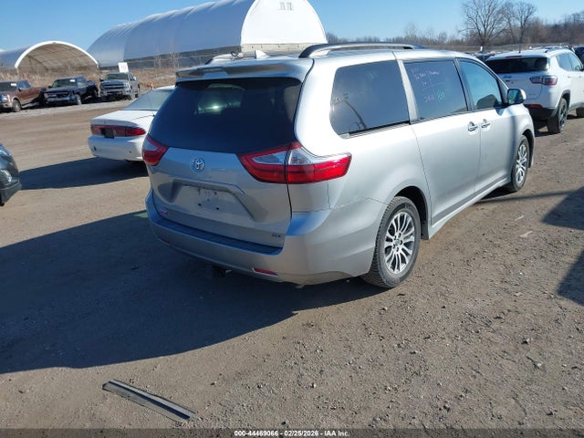 2019 TOYOTA SIENNA 5TDYZ3DC2KS011290 Photo 3