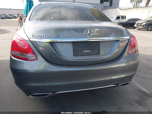 2018 Mercedes-benz C 300 მანქანა იყიდება აუქციონზე, vin: WDDWF4JB3JR404302, აუქციონის ნომერი: 44469093