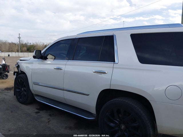 44469105 :رقم المزاد ، 1GYS4MKJ4FR518153 vin ، 2015 Cadillac Escalade Luxury مزاد بيع