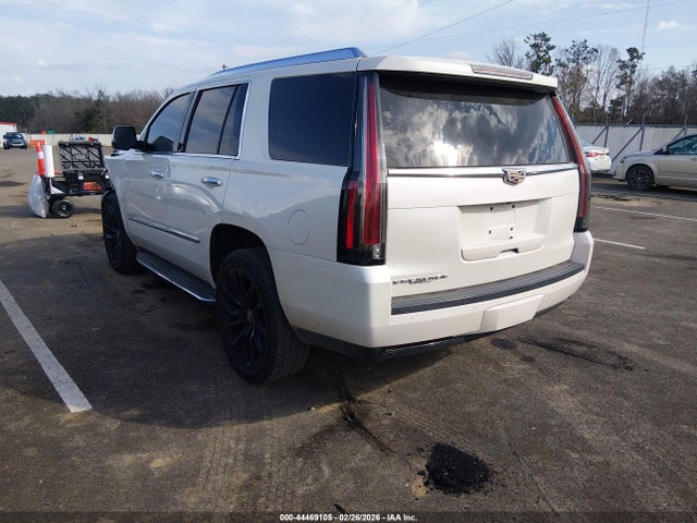 44469105 :رقم المزاد ، 1GYS4MKJ4FR518153 vin ، 2015 Cadillac Escalade Luxury مزاد بيع