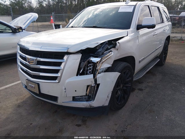 44469105 :رقم المزاد ، 1GYS4MKJ4FR518153 vin ، 2015 Cadillac Escalade Luxury مزاد بيع