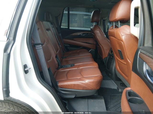 44469105 :رقم المزاد ، 1GYS4MKJ4FR518153 vin ، 2015 Cadillac Escalade Luxury مزاد بيع