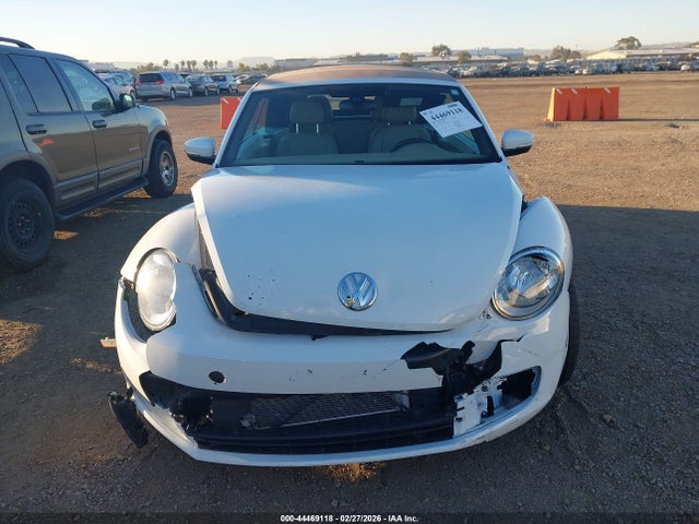 3VW517AT5GM808756 Volkswagen Beetle 1.8t Se