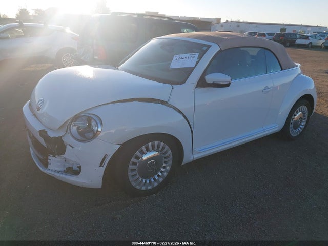 3VW517AT5GM808756 Volkswagen Beetle 1.8t Se