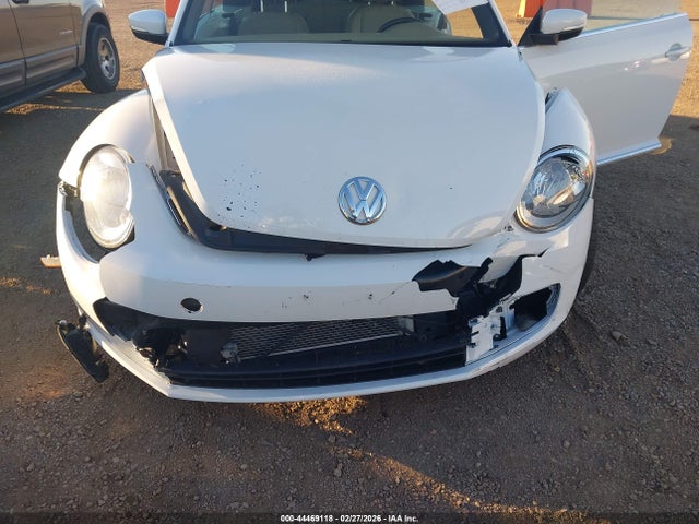 3VW517AT5GM808756 Volkswagen Beetle 1.8t Se