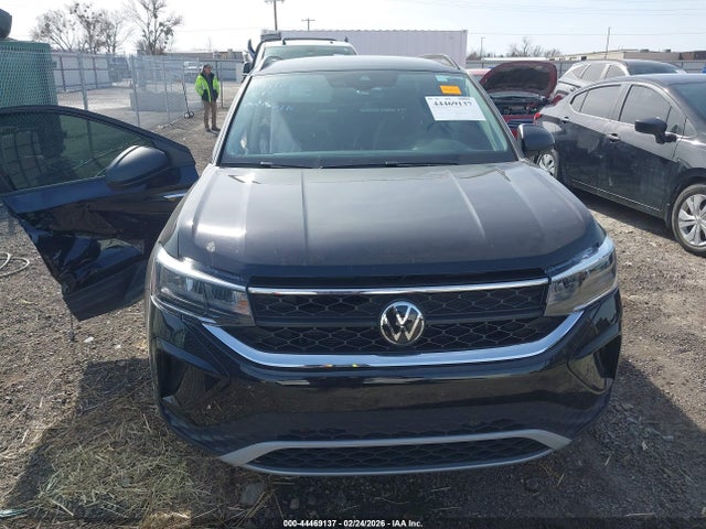 2024 Volkswagen Taos 1.5t S მანქანა იყიდება აუქციონზე, vin: 3VV5X7B25RM130375, აუქციონის ნომერი: 44469137