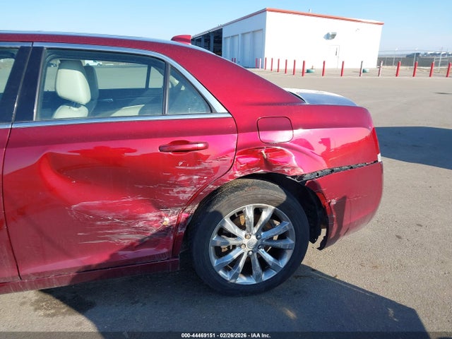 Продажа на аукционе авто 2016 Chrysler 300 Limited, vin: 2C3CCARG0GH208805, номер лота: 44469151