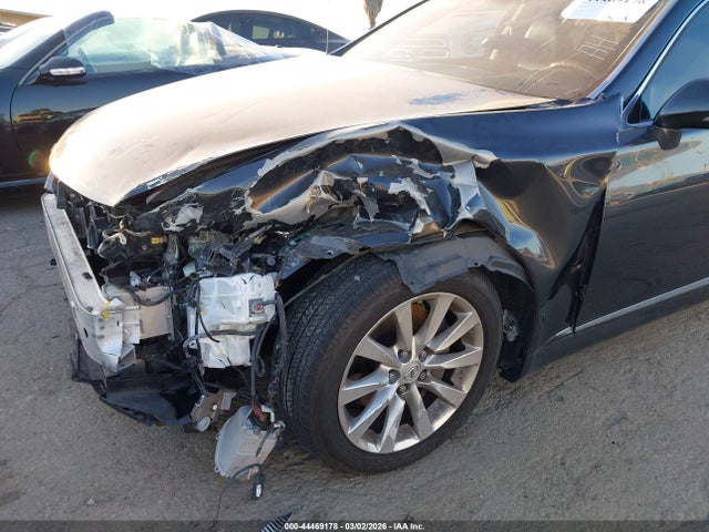 Продажа на аукционе авто 2011 Lexus Ls 460, vin: JTHBL5EFXB5103540, номер лота: 44469178