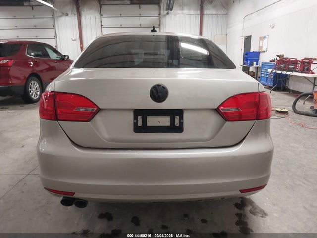 44469216 :رقم المزاد ، 3VWL07AJ4EM288460 vin ، 2014 Volkswagen Jetta 1.8t Sel مزاد بيع