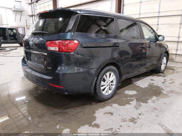 KIA SEDONA LX 2016 KNDMB5C15G6208766 Image 4