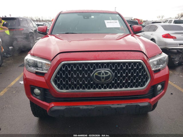 3TMCZ5AN9JM144400 Toyota Tacoma Trd Off Road