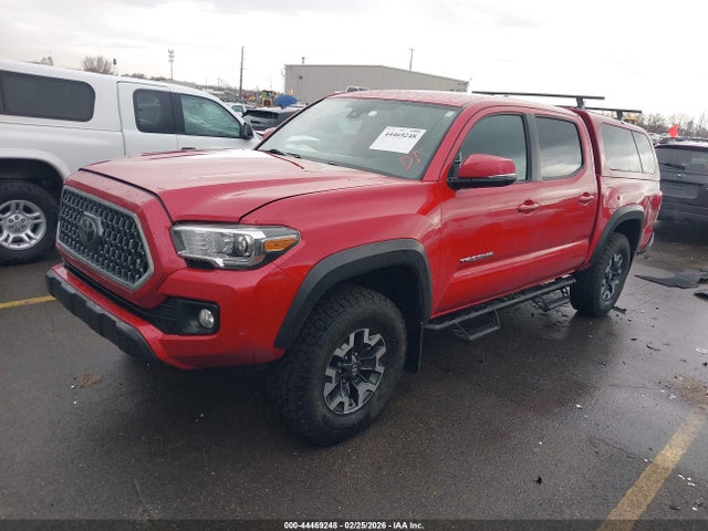 3TMCZ5AN9JM144400 Toyota Tacoma Trd Off Road