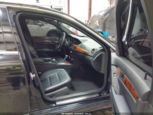 WDDGF4HB4EG202404 Mercedes-Benz C 250 Sport