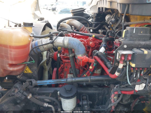 International Mv 2020 3HAEUMML8LL086716 Image 10