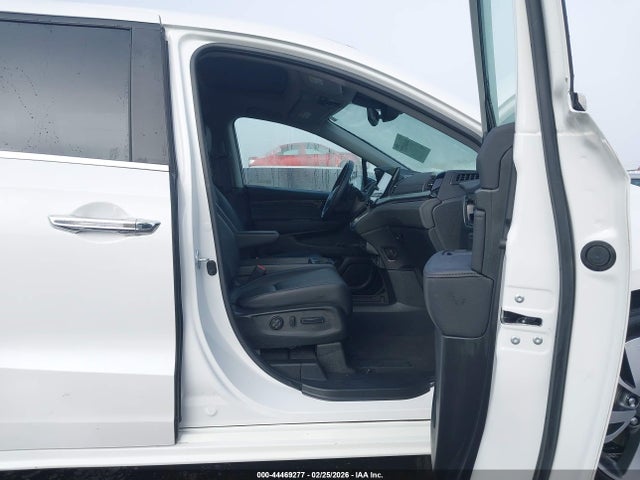 Honda Odyssey Touring 2023 5FNRL6H80PB072128 Image 5