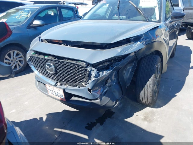 44469278 :رقم المزاد ، 3MVDMBCM6PM540751 vin ، 2023 Mazda Cx-30 2.5 S Carbon Edition مزاد بيع