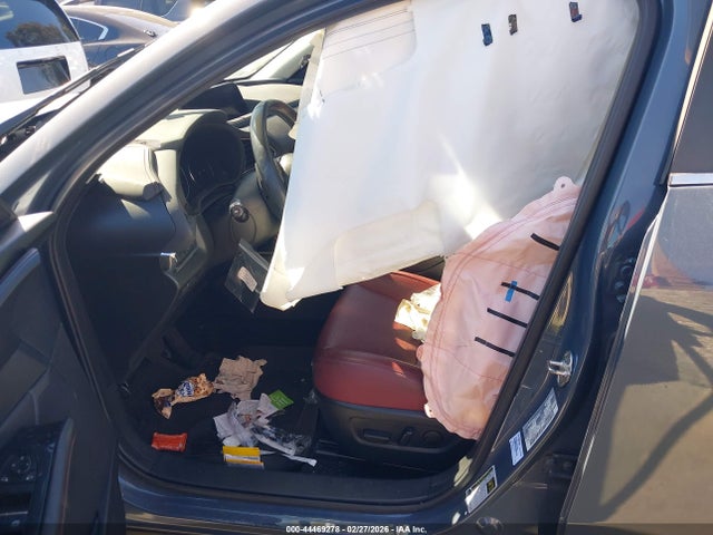 44469278 :رقم المزاد ، 3MVDMBCM6PM540751 vin ، 2023 Mazda Cx-30 2.5 S Carbon Edition مزاد بيع