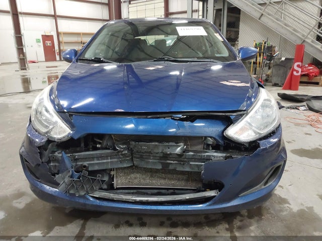 44469296 :رقم المزاد ، KMHCT5AE8HU305564 vin ، 2017 Hyundai Accent Se مزاد بيع