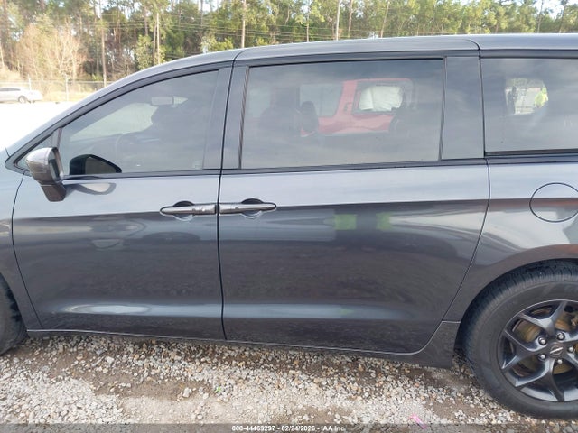 Продажа на аукционе авто 2019 Chrysler Pacifica Touring Plus, vin: 2C4RC1FG9KR575893, номер лота: 44469297