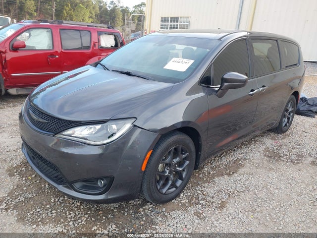 Продажа на аукционе авто 2019 Chrysler Pacifica Touring Plus, vin: 2C4RC1FG9KR575893, номер лота: 44469297