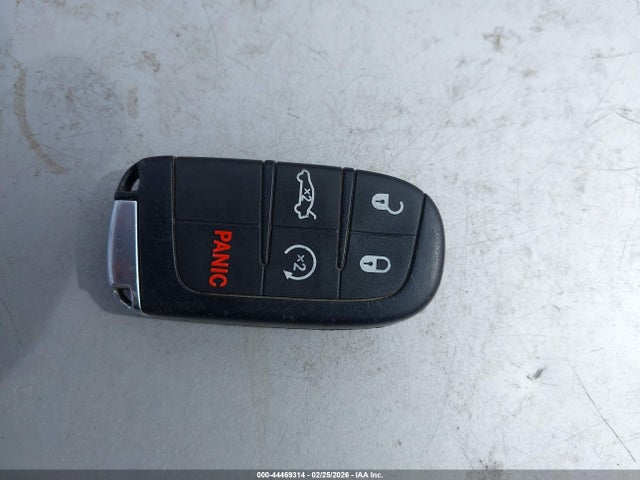 2019 CHRYSLER 300 2C3CCABG3KH682704 Photo 10