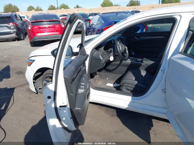 1HGCV1F33KA014558 Honda Accord Sport