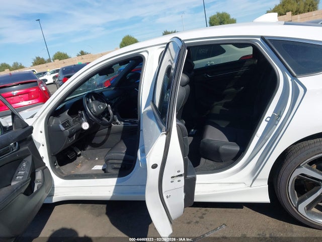 1HGCV1F33KA014558 Honda Accord Sport