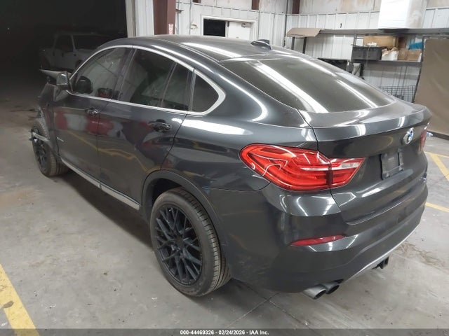 2015 BMW X4 5UXXW5C50F0E88832 Photo 2