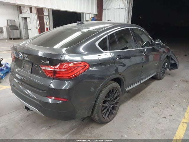 2015 BMW X4 5UXXW5C50F0E88832 Photo 3