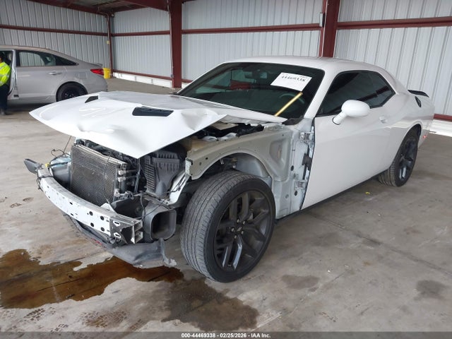 2C3CDZAG8NH175640 Dodge Challenger Sxt