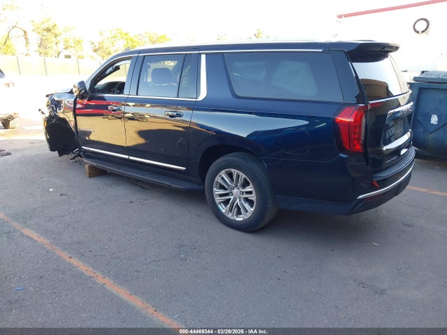 2022 GMC YUKON XL 1GKS2GKD6NR245310 Photo 2