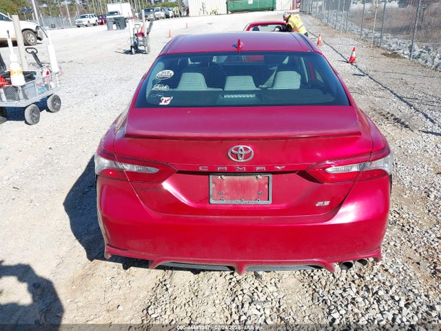 4T1B11HK2KU215324 Toyota CAMRY SE