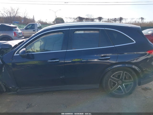 44469353 :رقم المزاد ، W1NKM4HB0RF204181 vin ، 2024 Mercedes-benz Glc 300 4matic Suv مزاد بيع