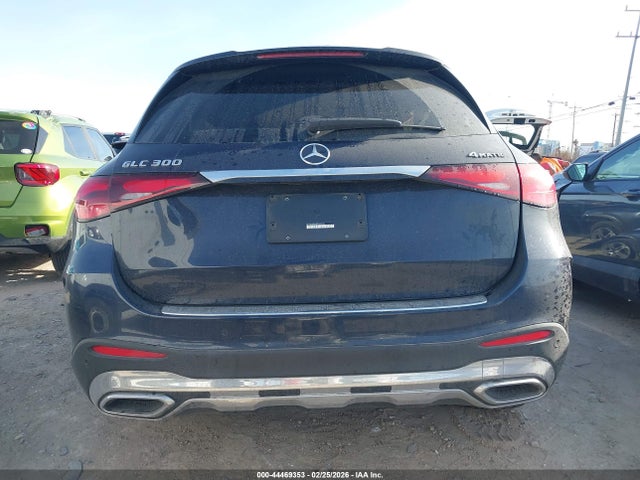44469353 :رقم المزاد ، W1NKM4HB0RF204181 vin ، 2024 Mercedes-benz Glc 300 4matic Suv مزاد بيع