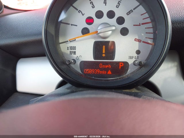 Mini Clubman Cooper 2014 WMWZF3C52ET492659 Image 16