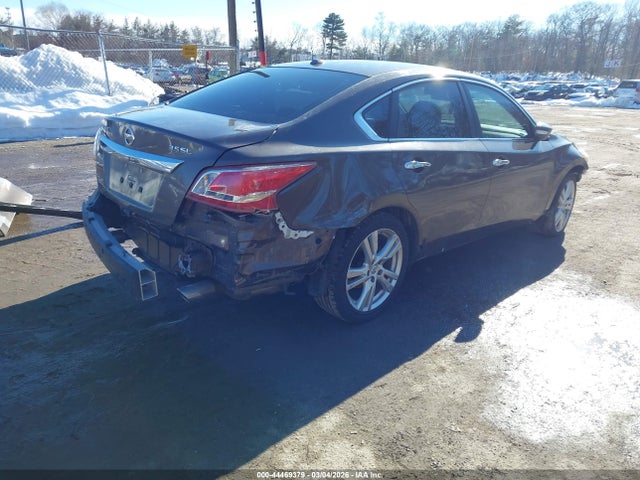44469379 :رقم المزاد ، 1N4BL3AP0DN585318 vin ، 2013 Nissan Altima 3.5 Sl مزاد بيع
