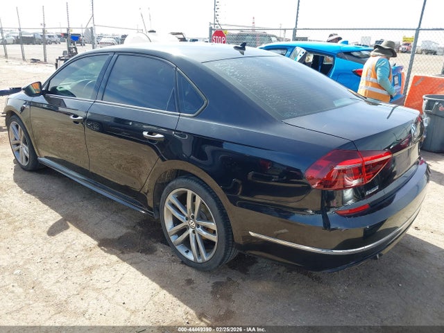Продажа на аукционе авто 2018 Volkswagen Passat 2.0t R-line/2.0t S, vin: 1VWAA7A31JC015543, номер лота: 44469390
