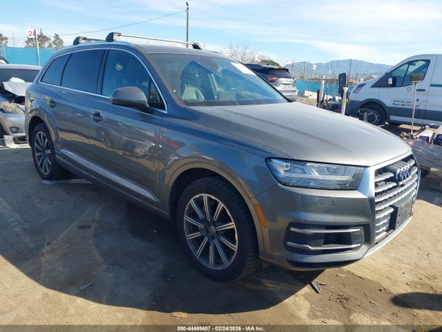 2017 AUDI Q7 WA1LAAF78HD017793 Photo 0